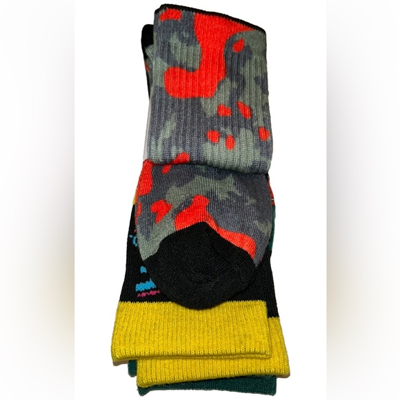 Neff Crew Socks 3 Pair Men 6-12 Multicolor w Mushrooms & Logo Skate Ride BMX NEW - Picture 7 of 12